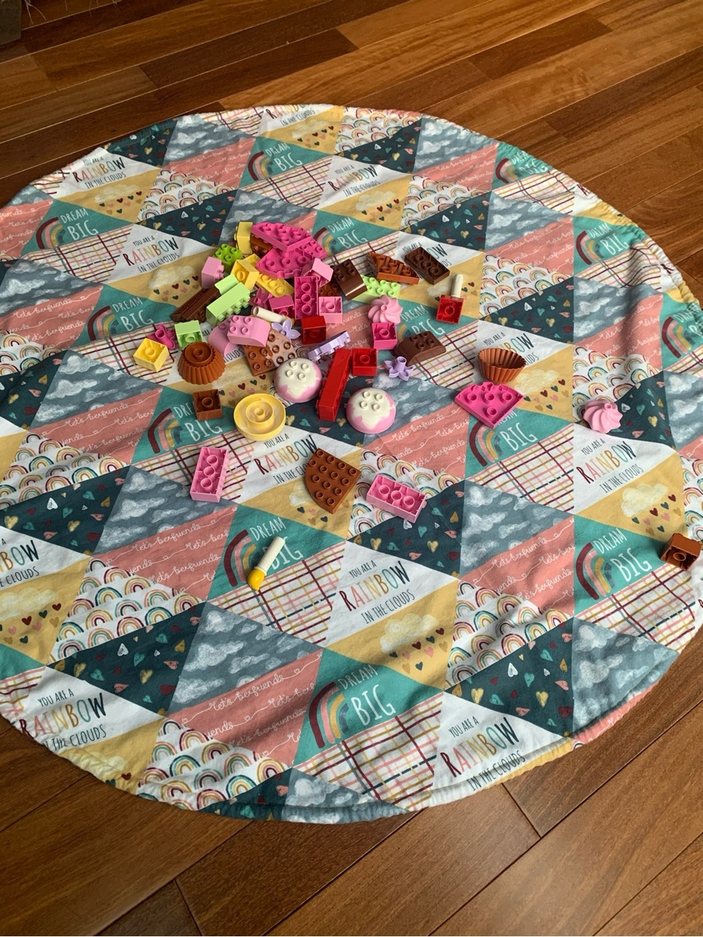 Round Play Mat and Toy Bag
